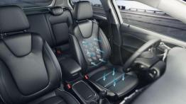 Nowy Opel Astra z masażem w przednich fotelach