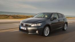 Lexus CT 200H - widok z przodu