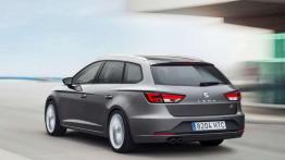 Seat Leon ST na świeżych fotografiach