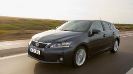 Lexus CT 200H - widok z przodu