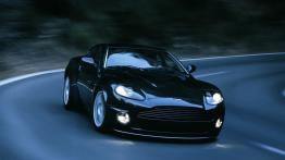  Aston Martin V12 Vanquish