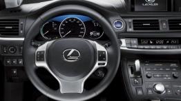Lexus CT 200H - kokpit