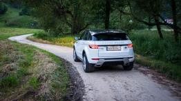 Land Rover Range Rover Evoque Si4 - styl na bezdrożach
