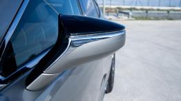 Lexus nie żartuje. To koniec konwencjonalnych silników? Nowy Lexus ES 300h i RC 300h