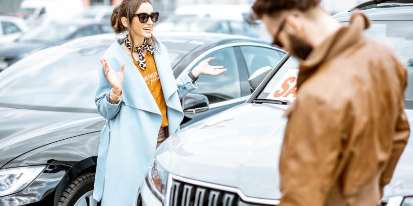 Auto wygląda legalnie, ale może być kradzione. Tak rozpoznasz klonowany samochód