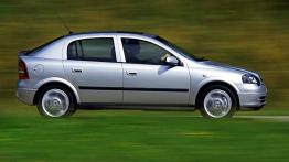 Opel Astra II Hatchback - prawy bok