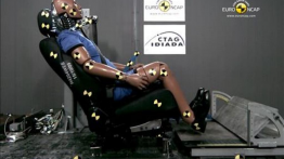 Infiniti FX37 'Premium', LHD