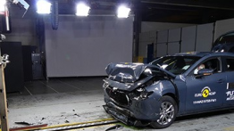 Mazda 3 2.0 petrol, LHD