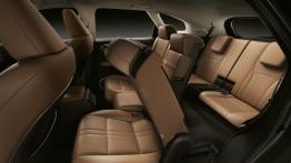 Lexus RX L – mobilny salon Omotenashi