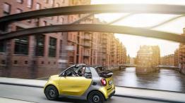 Nowy Smart Fortwo Cabrio - maluch bez dachu