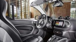 Nowy Smart Fortwo Cabrio - maluch bez dachu