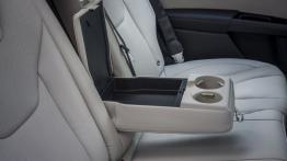 Ford Mondeo V Kombi - podłokietnik tylny