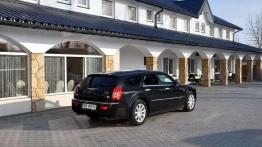 Chrysler 300C - Pomnik Ameryki