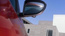 Nissan Qashqai 1.6 dCi - prawe lusterko zewnętrzne, tył