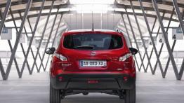 Nissan Qashqai 1.6 dCi - tył - reflektory wyłączone