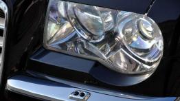 Chrysler 300C - Pomnik Ameryki