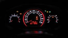 Kia cee´d Hatchback 5d Facelifting - galeria społeczności - kokpit, nocne zdjęcie