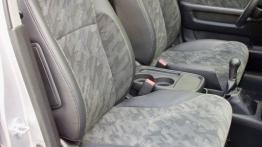 Honda CR-V II - widok ogólny wnętrza z przodu
