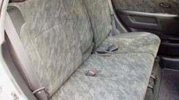 Honda CR-V II - tylna kanapa