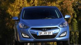 Hyundai i30 II Hatchback 5d - prezentacja w Sevilli - przód - reflektory wyłączone