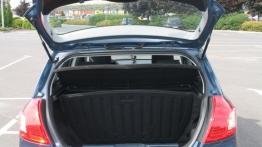 Kia cee´d Hatchback 5d Facelifting - galeria społeczności - tył - bagażnik otwarty