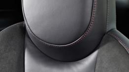 Mini John Cooper Works GP II - zagłówek na fotelu kierowcy, widok z przodu