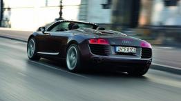 Audi R8 Spyder 4.2 FSI - widok z tyłu