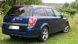 Opel Astra Kombi - galeria społeczności - widok z tyłu