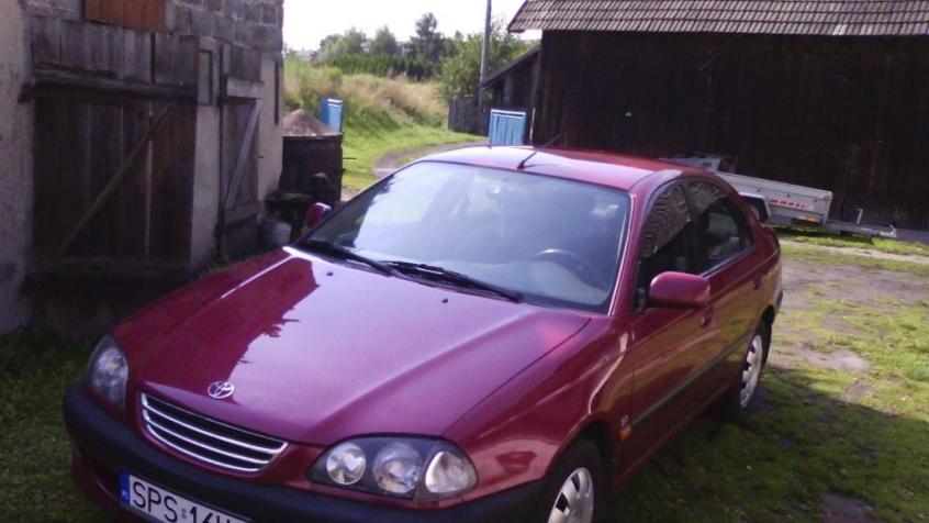 Toyota Avensis I