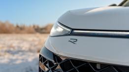 Volkswagen T-Roc 2025 R-Line 1.5 eTSI - prawy przedni reflektor - w³±czony