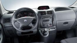 Fiat Scudo II - pełny panel przedni