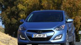 Hyundai i30 II Hatchback 5d - prezentacja w Sevilli - przód - reflektory wyłączone