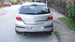 Opel Astra H Hatchback 5d - galeria społeczności - widok z tyłu