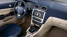 Ford Focus II Kombi - pełny panel przedni