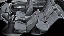 Subaru Impreza WRX STI - widok ogólny wnętrza