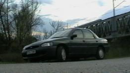 Ford Escort VII Hatchback - galeria społeczności - lewy bok