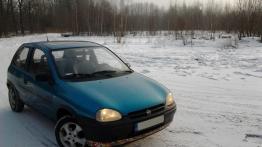 Opel Corsa B Hatchback - galeria społeczności - widok z przodu