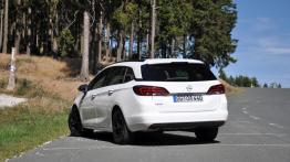 Opel Astra po faceliftingu – mocno się zdziwisz, jak poznasz nowe silniki