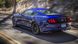 Ford udowadnia, że Mustang jest szybki!
