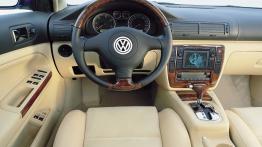 Volkswagen Passat V Kombi - kokpit