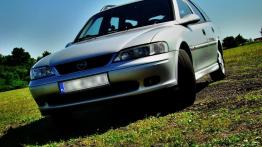 Opel Vectra B Kombi - galeria społeczności - widok z przodu