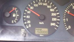 Toyota Avensis I Sedan - galeria społeczności - prędkościomierz