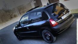 Renault Clio II Hatchback - galeria społeczności - widok z tyłu