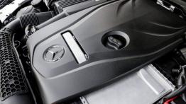 Mercedes klasy C 200 (2014) kombi - silnik