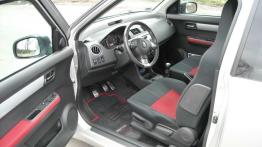 Suzuki Swift IV Hatchback 3d - galeria społeczności - widok ogólny wnętrza z przodu