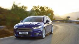 Ford Mondeo V Kombi - widok z przodu