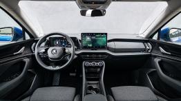 Škoda Kodiaq vs Superb Combi - porównanie funkcjonalności i bagażnika. Jakie przewagi ma SUV, a jakie kombi?
