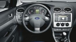 Ford Focus II Kombi - kokpit