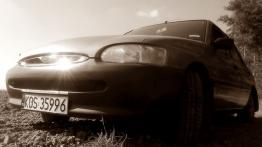 Ford Escort VII Hatchback - galeria społeczności - lewy przedni reflektor - wyłączony