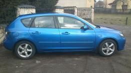 Mazda 3 I Hatchback - galeria społeczności - prawy bok